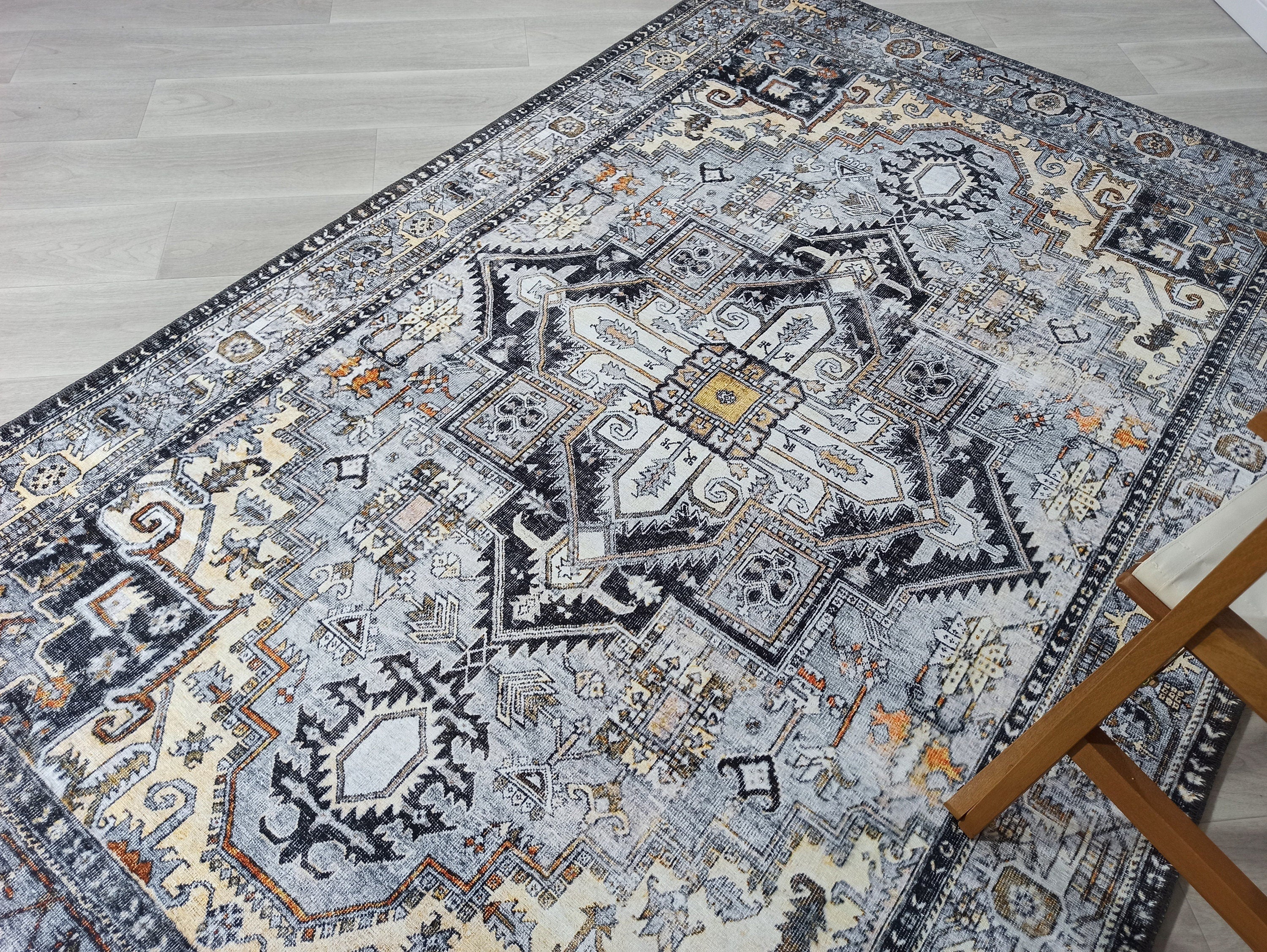 Heriz & Serapi Rugs