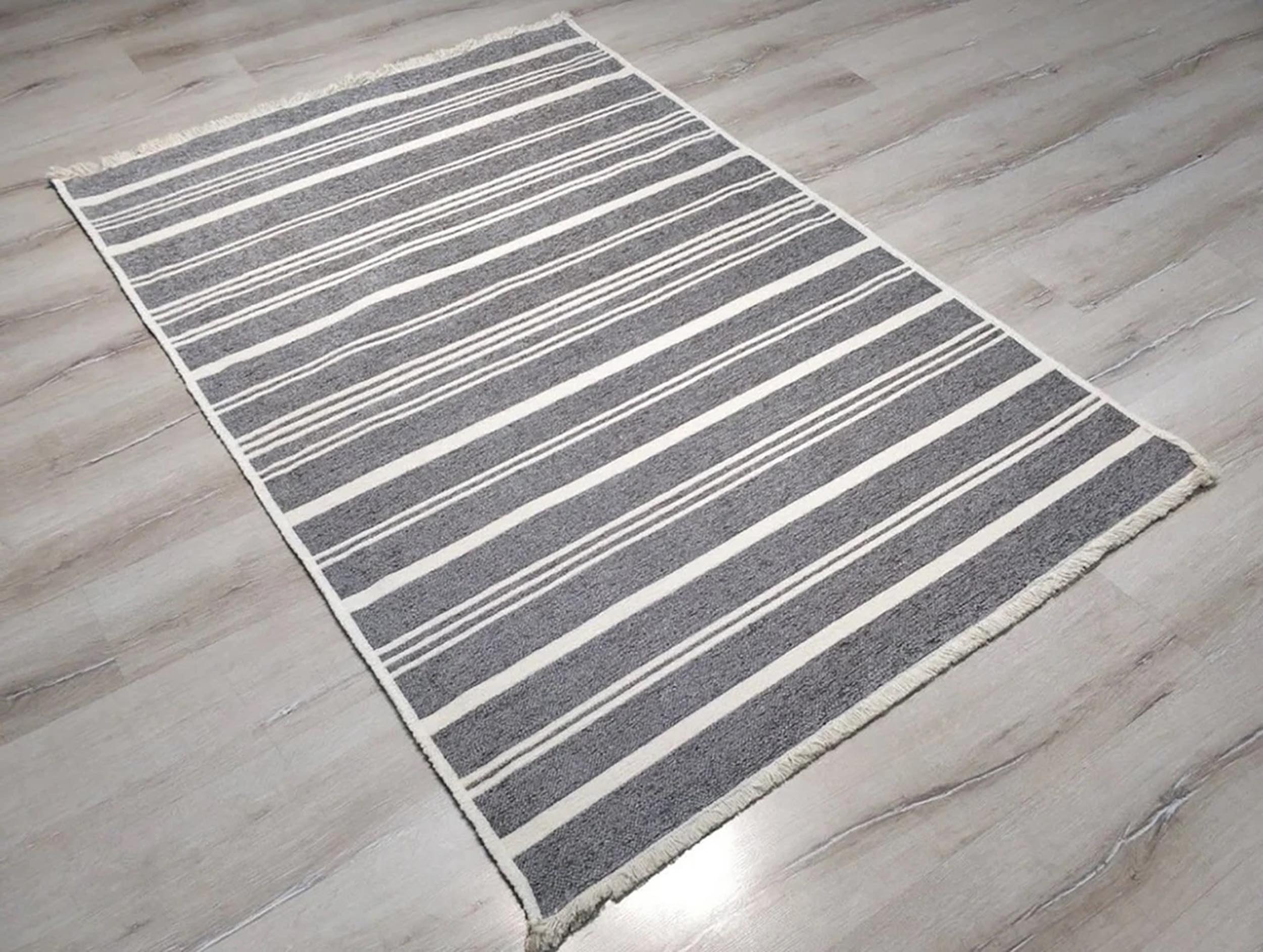 Bara Turkish Modern Pastel Grey Rug-Rugs-Fame Rugs-2'6"x4'9" 80x150cm-fame