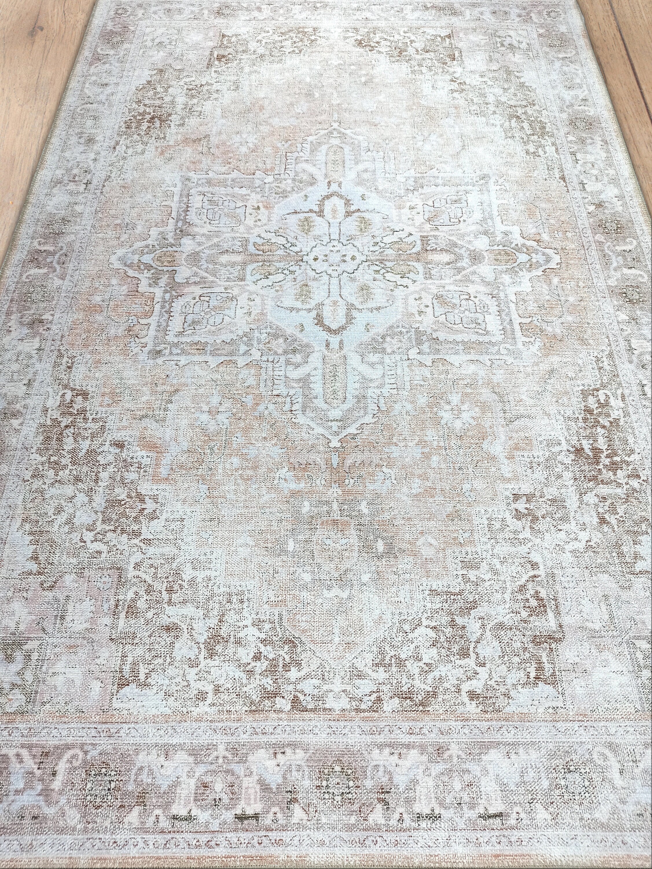 Doria Distressed Persian Heriz Muted Brown Beige Rug-famerugs-2&#39;x3&#39; ft 60x90cm-fame