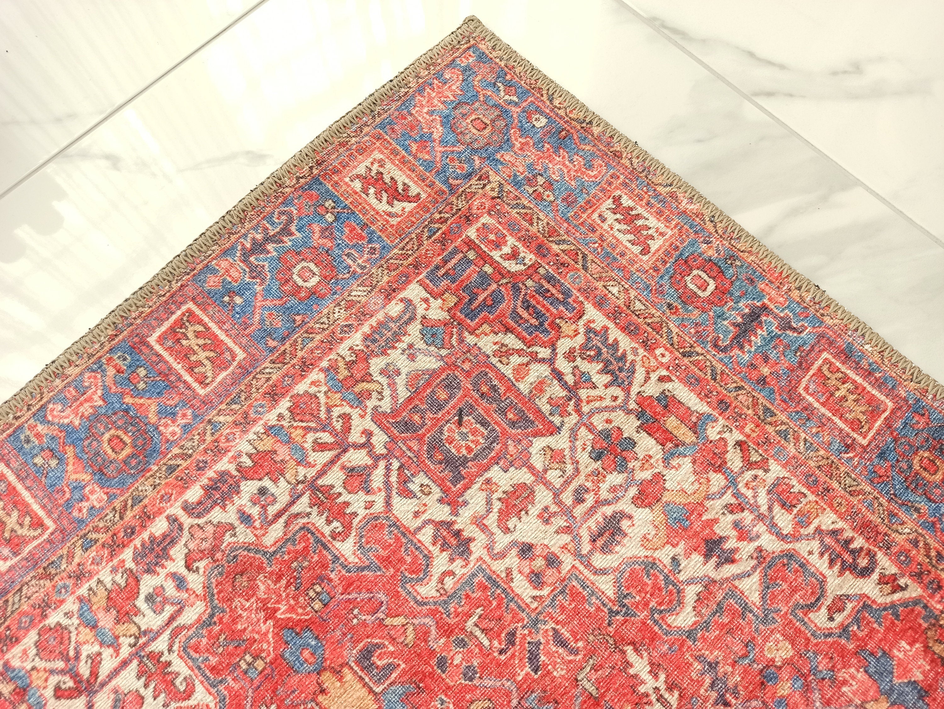 Sara Rug Antique Persian Faded Red Rug-Rugs-Fame Rugs-2'x3' ft 60x90 cm-fame