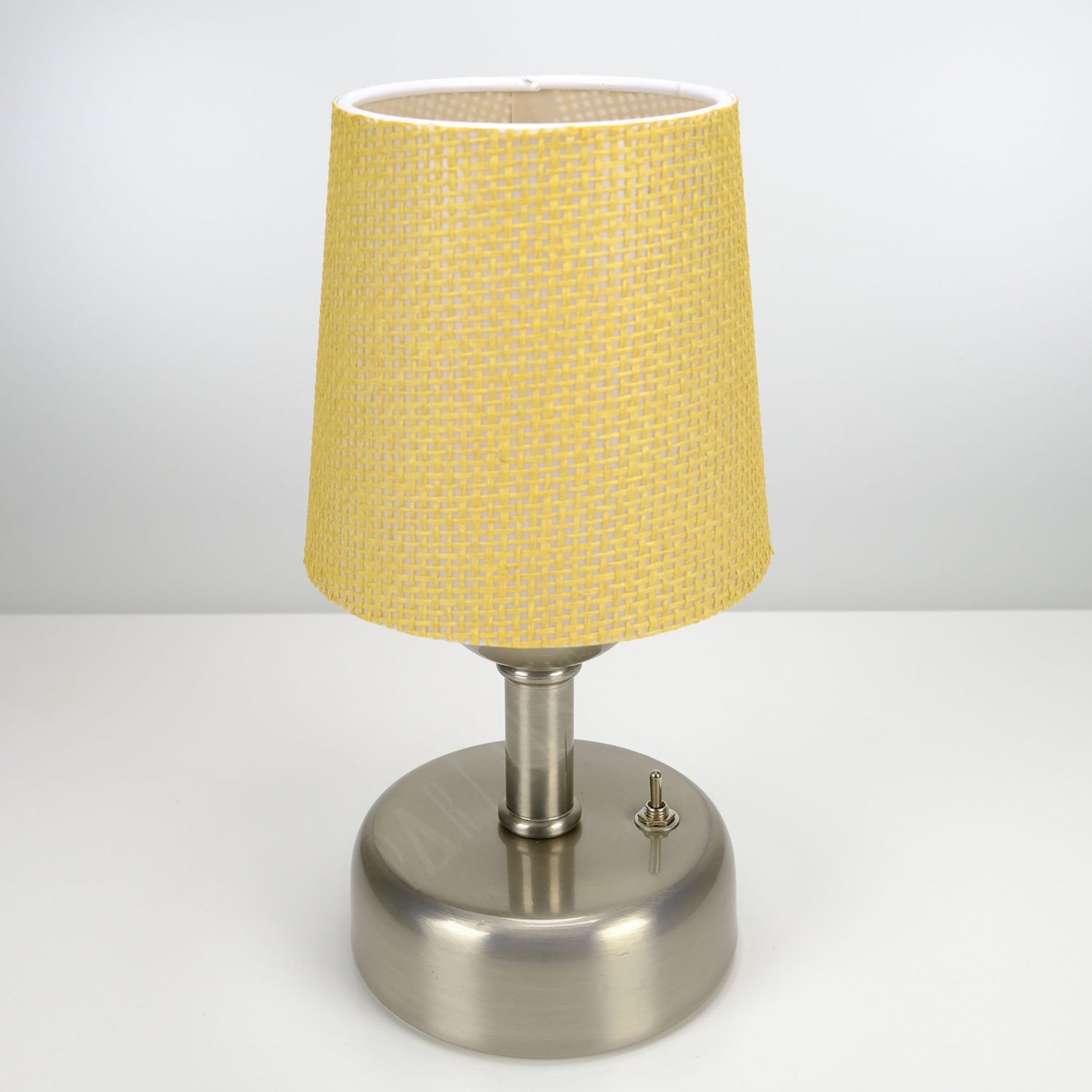 Stylish Retro Battery Operated Wireless LED Table Lamp