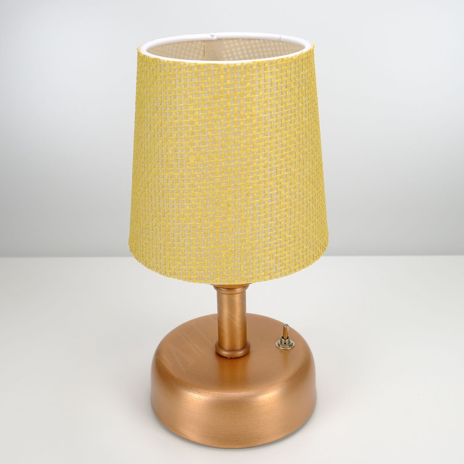 Stylish Retro Battery Operated Wireless LED Table Lamp