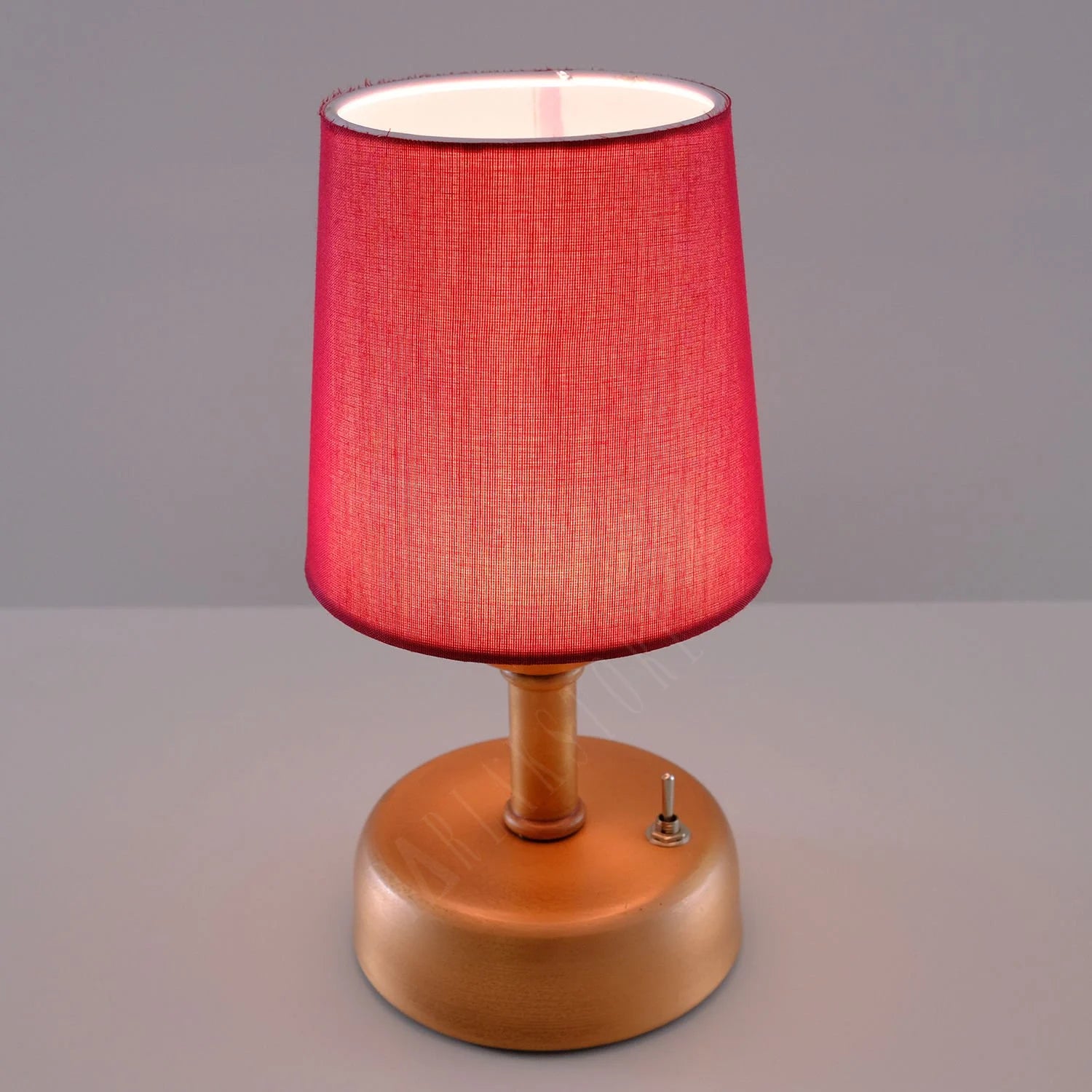 Stylish Retro Battery Operated Wireless LED Table Lamp