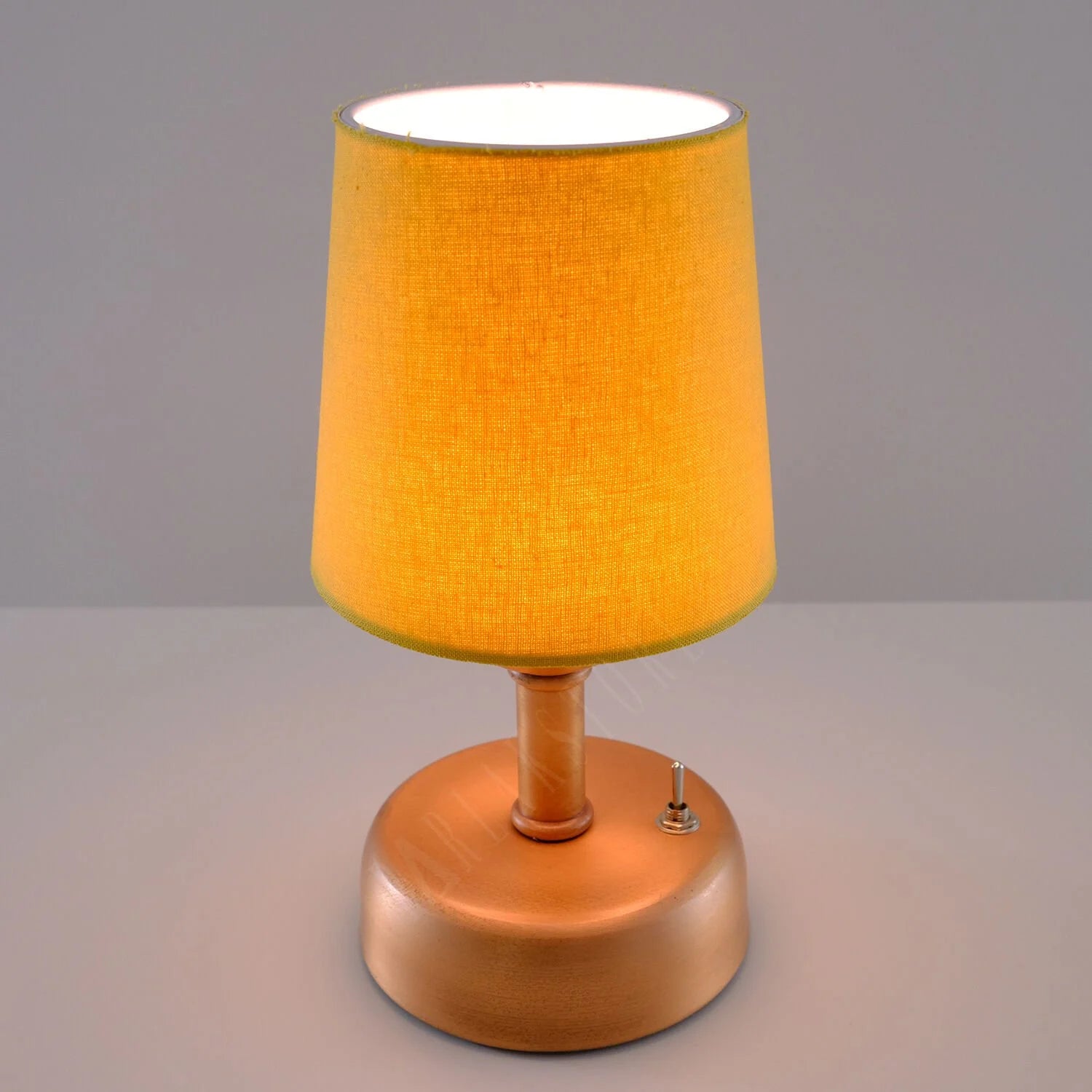 Stylish Retro Battery Operated Wireless LED Table Lamp