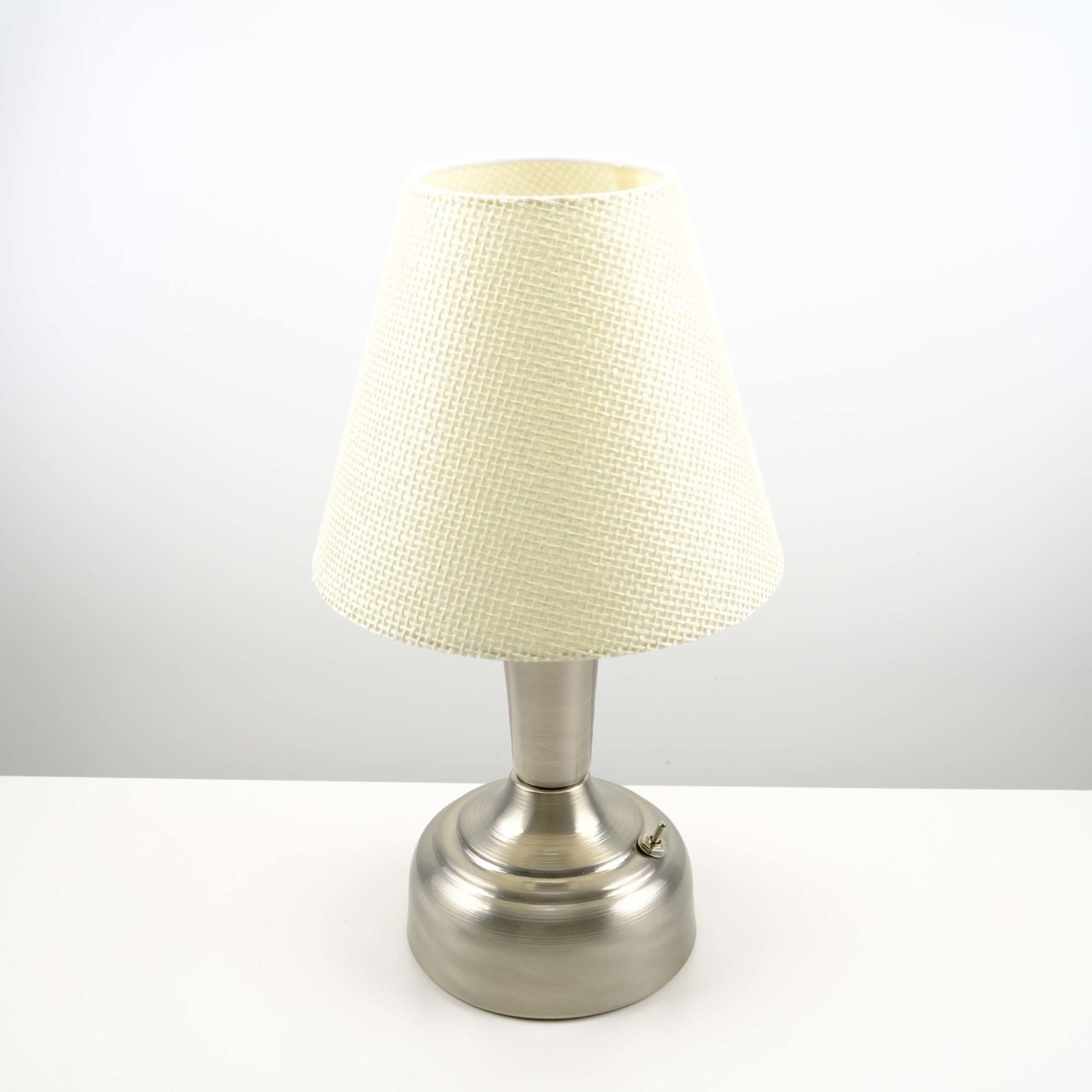 Stylish Retro Battery Operated Wireless LED Table Lamp