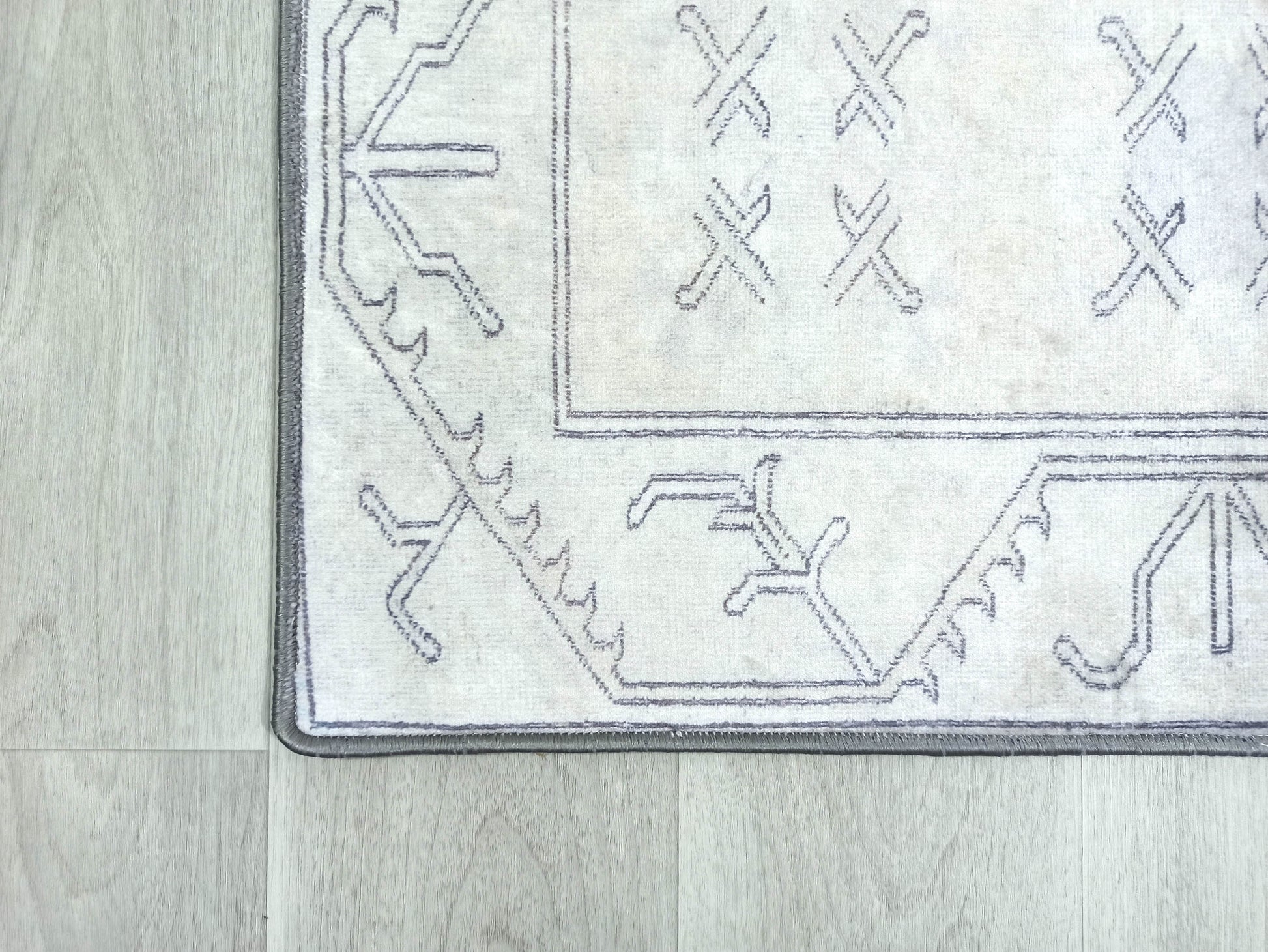 2x3 Turkish Rug Neutral Vintage Motif Entryway Door Bedside Floor Mat Non slip Bath Bathroom Bedroom Kitchen Doormat Rugs Soft Plush texture - famerugs